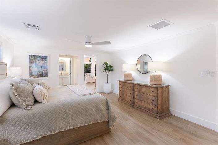 Image No.21-5 Bed Property for sale