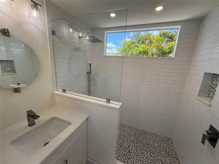 Image No.22-5 Bed Property for sale