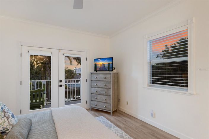 Image No.35-5 Bed Property for sale