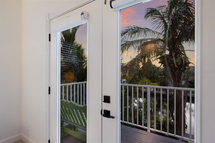 Image No.36-5 Bed Property for sale