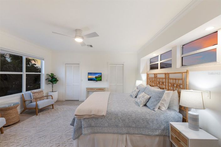 Image No.37-5 Bed Property for sale