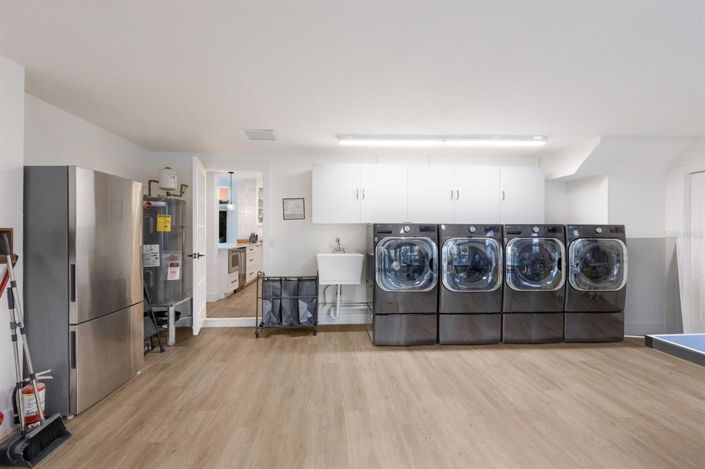 Image No.43-5 Bed Property for sale