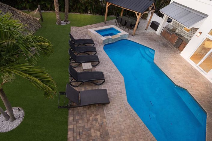 Image No.45-5 Bed Property for sale