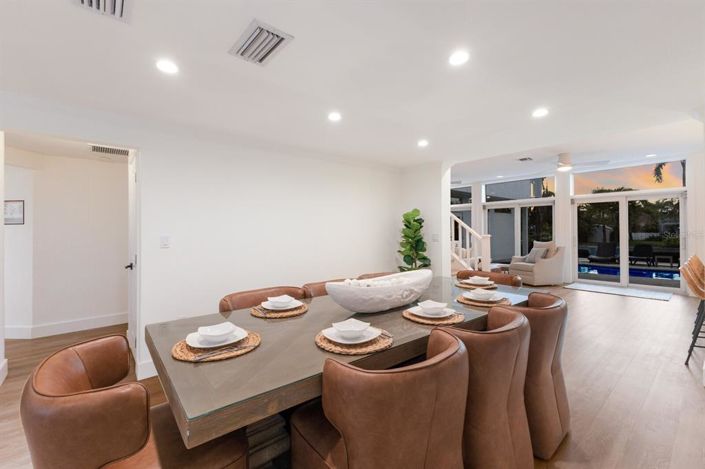 Image No.6-5 Bed Property for sale