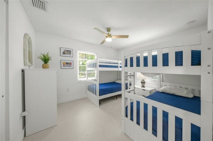 Image No.16-3 Bed Property for sale