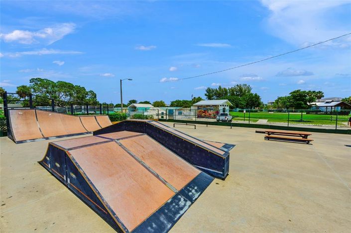 Image No.32-3 Bed Property for sale