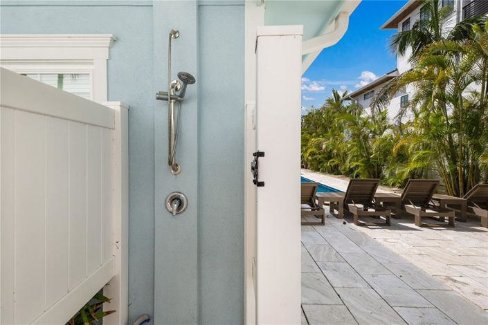 Image No.25-3 Bed Property for sale