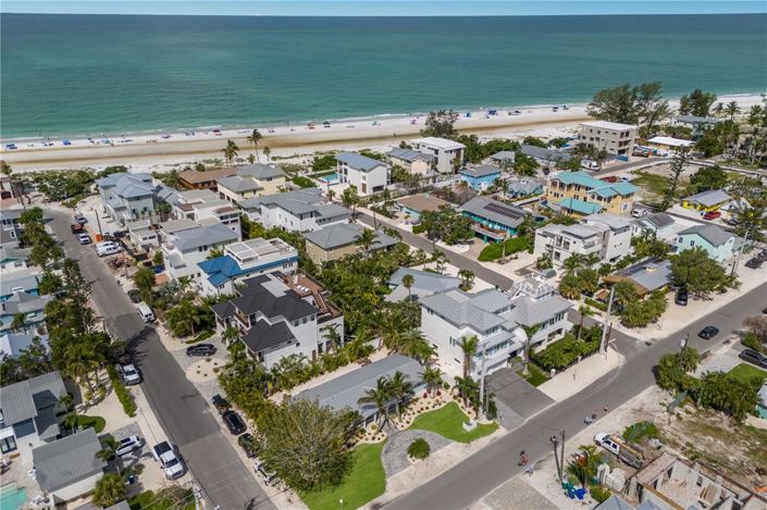 Image No.28-3 Bed Property for sale