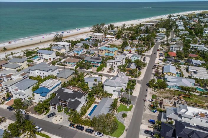 Image No.29-3 Bed Property for sale