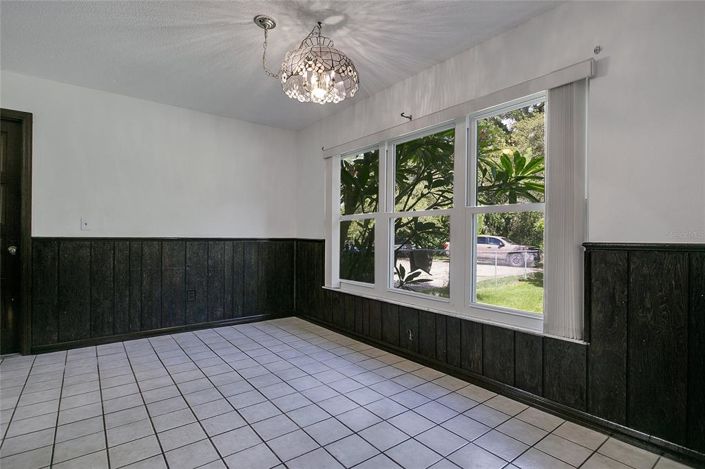 Image No.10-4 Bed Property for sale