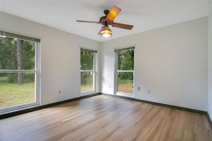 Image No.22-4 Bed Property for sale