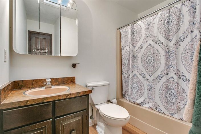 Image No.24-4 Bed Property for sale