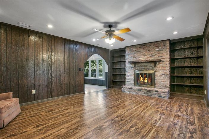 Image No.6-4 Bed Property for sale