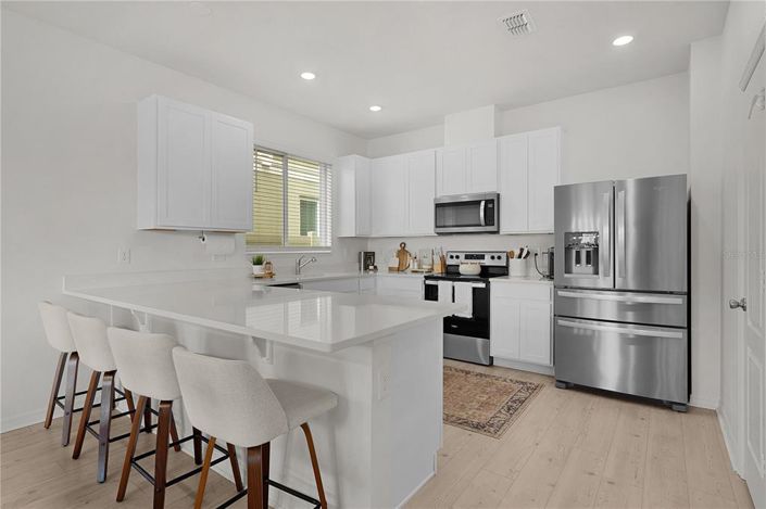 Image No.13-3 Bed Property for sale