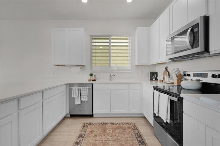 Image No.15-3 Bed Property for sale