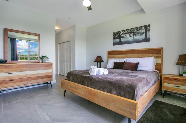 Image No.13-3 Bed Property for sale