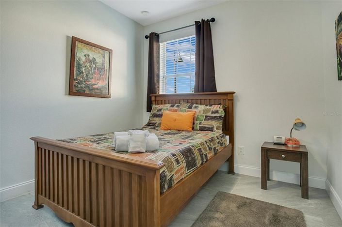 Image No.17-3 Bed Property for sale