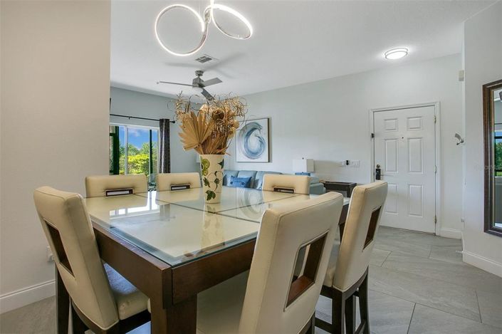 Image No.9-3 Bed Property for sale