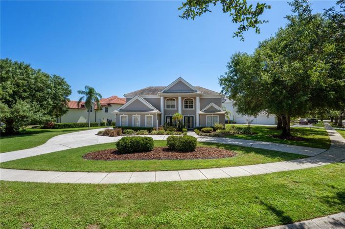 Image No.2-5 Bed Property for sale