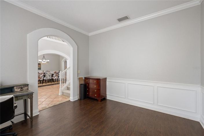 Image No.20-5 Bed Property for sale