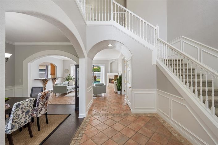 Image No.5-5 Bed Property for sale