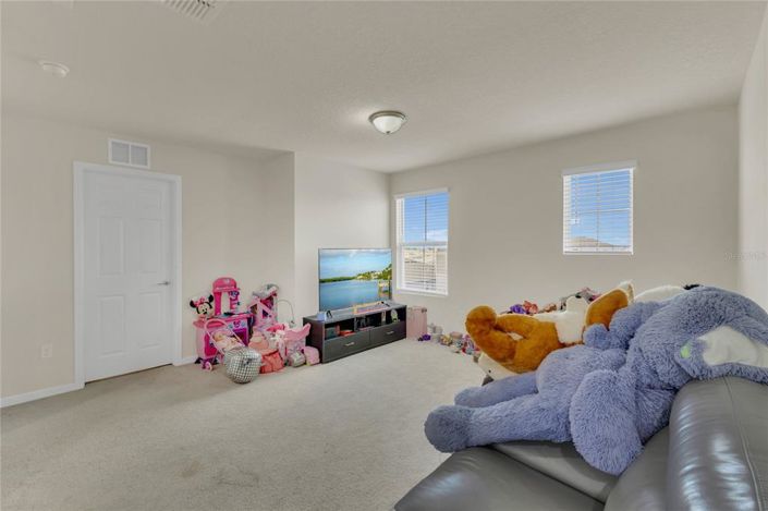 Image No.17-5 Bed Property for sale