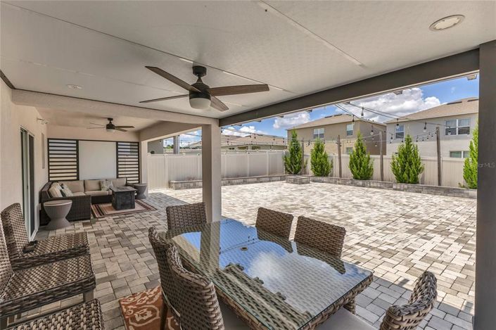 Image No.25-5 Bed Property for sale