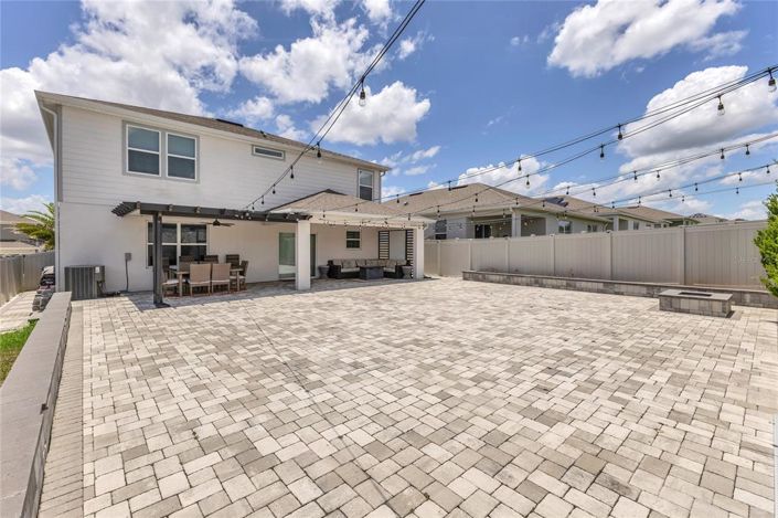 Image No.27-5 Bed Property for sale