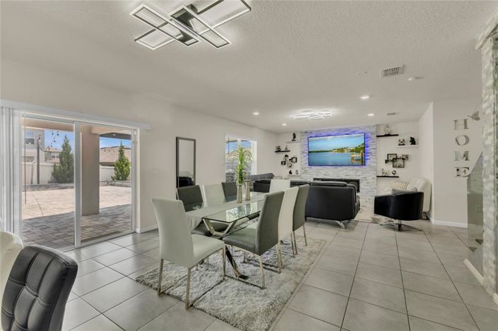 Image No.9-5 Bed Property for sale