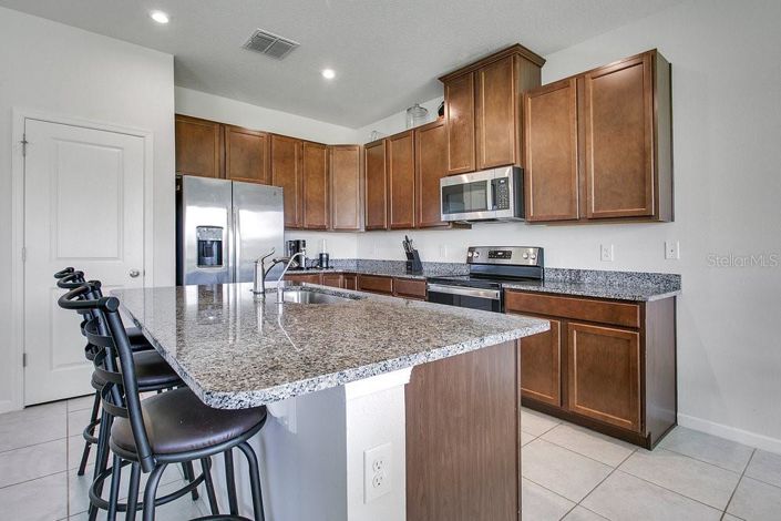 Image No.11-3 Bed Property for sale