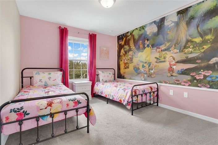 Image No.24-5 Bed Property for sale