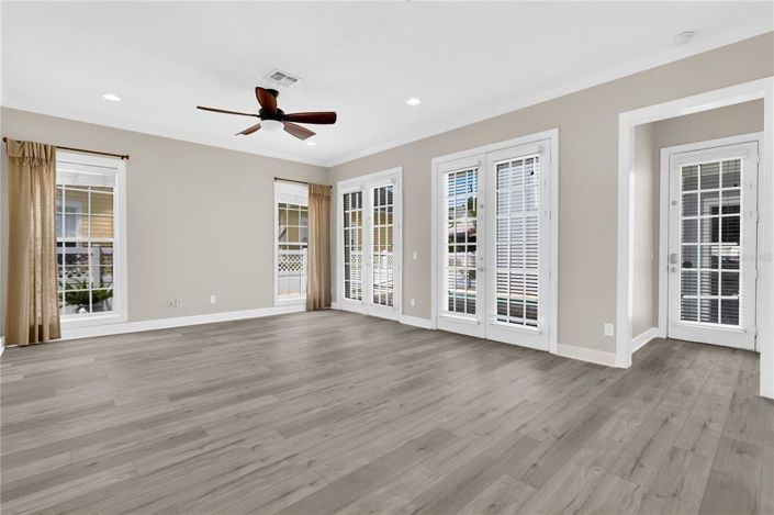 Image No.18-5 Bed Property for sale