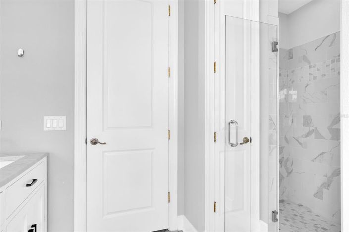 Image No.24-5 Bed Property for sale