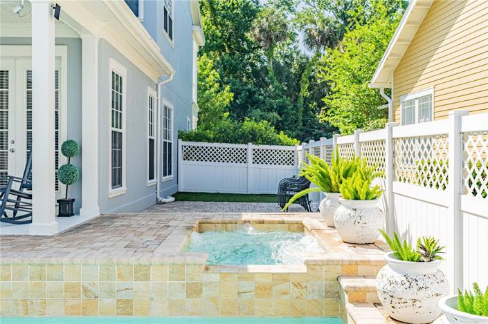 Image No.55-5 Bed Property for sale