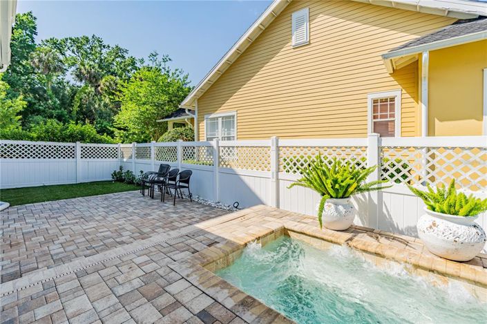 Image No.56-5 Bed Property for sale