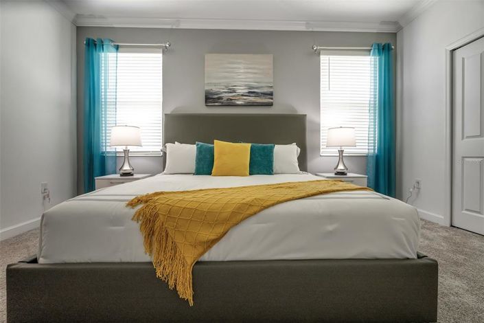 Image No.16-8 Bed Property for sale