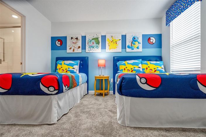 Image No.22-8 Bed Property for sale