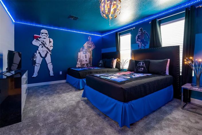 Image No.32-8 Bed Property for sale