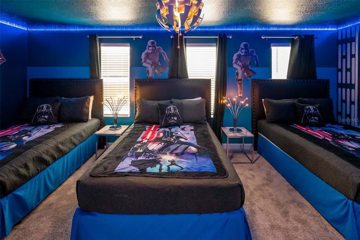 Image No.34-8 Bed Property for sale