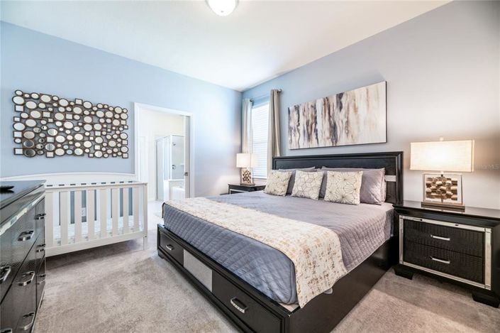 Image No.11-7 Bed Property for sale