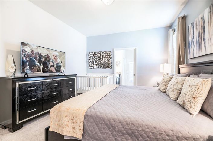 Image No.12-7 Bed Property for sale