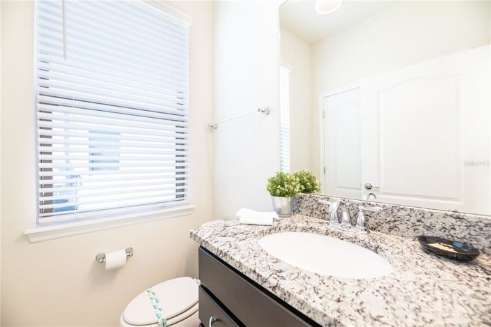 Image No.15-7 Bed Property for sale