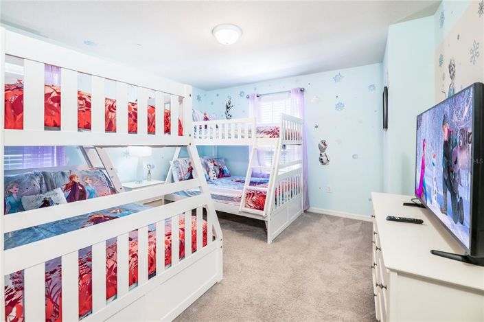 Image No.19-7 Bed Property for sale