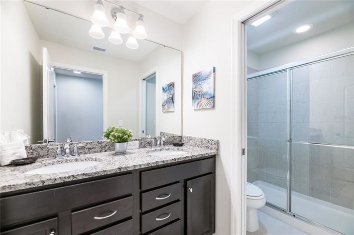 Image No.24-7 Bed Property for sale