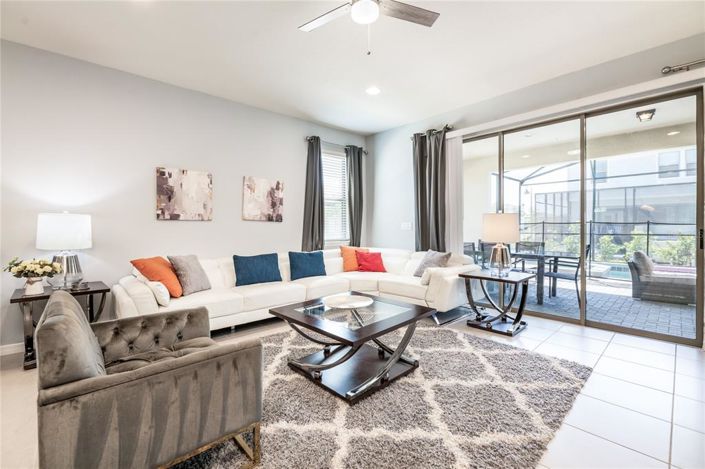 Image No.9-7 Bed Property for sale