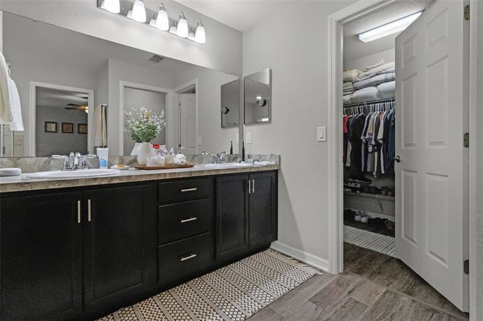 Image No.23-4 Bed Property for sale