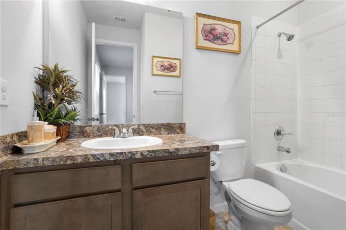 Image No.20-5 Bed Property for sale