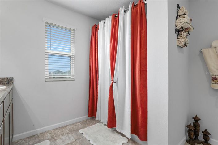 Image No.31-5 Bed Property for sale