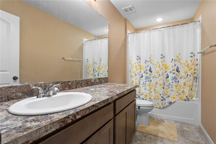 Image No.36-5 Bed Property for sale