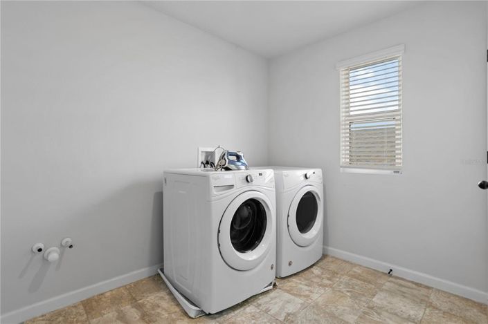 Image No.42-5 Bed Property for sale